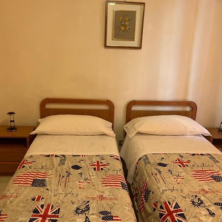 Hotel Elena Turijn Buitenkant foto