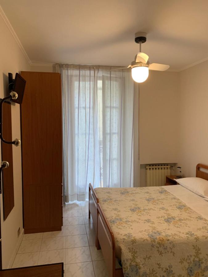 Hotel Elena Turijn Buitenkant foto